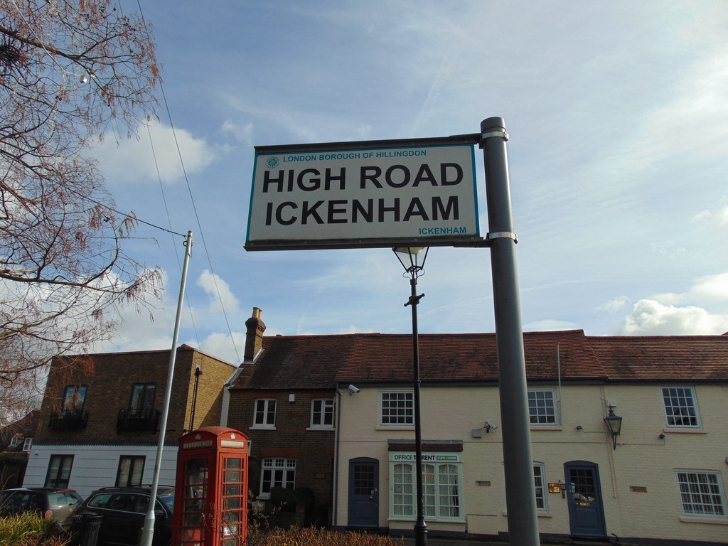 Ickenham High Road Sign